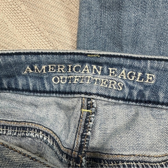 American Eagle distressed jeans, size 2 extra long, straight stretch - Picture 3 of 9